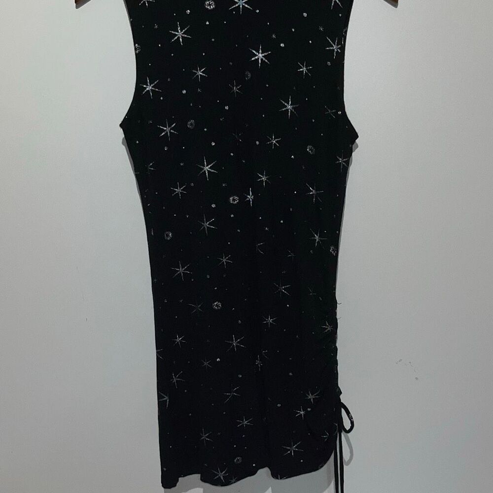 Star Wars Women's Black White Star Cinched Crew Neck Sleeveless Tunic Top Small - Picture 3 of 9